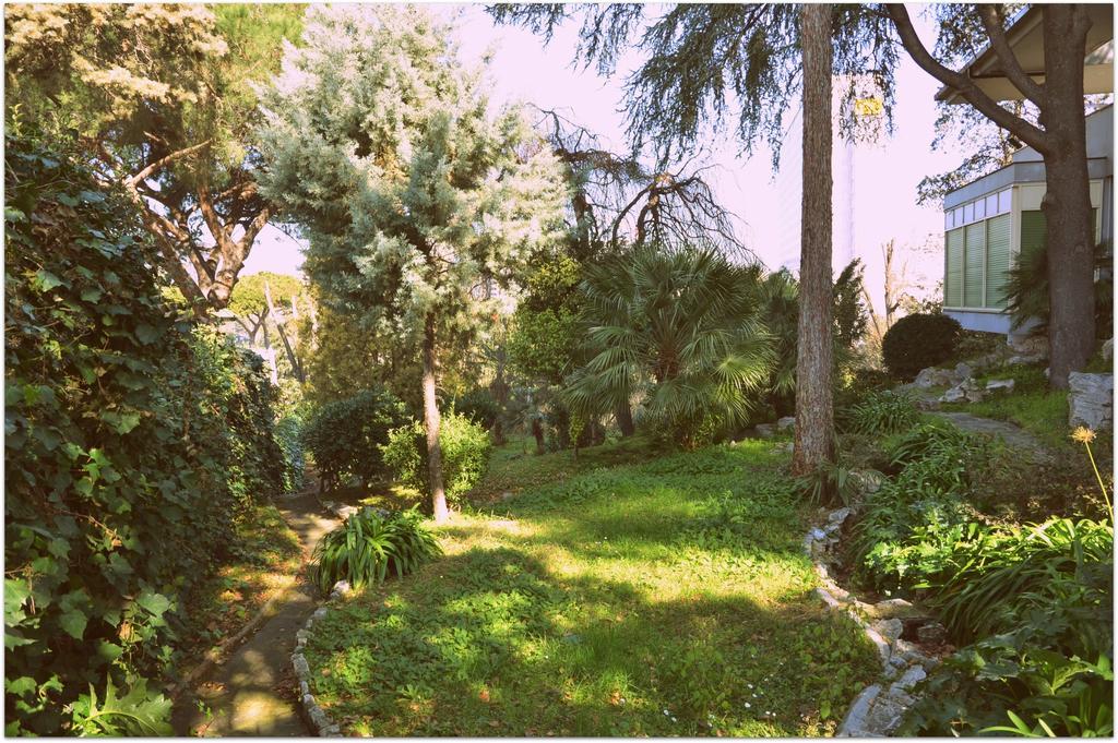 مبيت وإفطار روما Casa Per Ferie Cardinal G. Guarino المظهر الخارجي الصورة