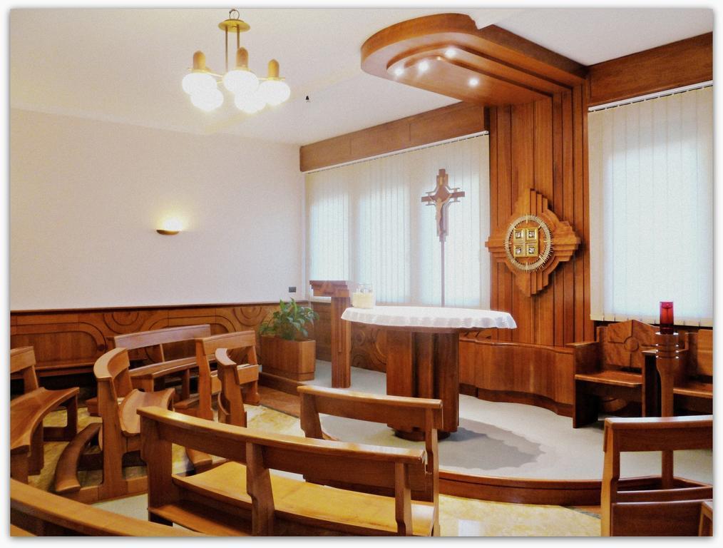 مبيت وإفطار روما Casa Per Ferie Cardinal G. Guarino المظهر الخارجي الصورة
