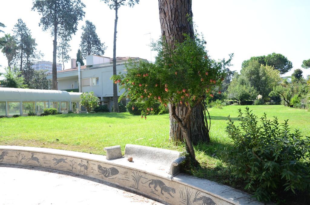 مبيت وإفطار روما Casa Per Ferie Cardinal G. Guarino المظهر الخارجي الصورة